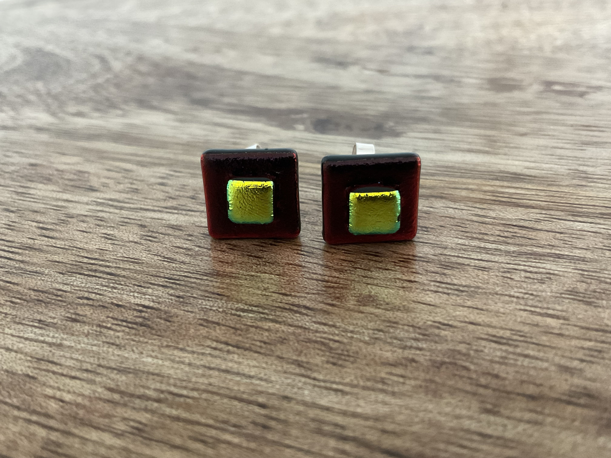 SQUARE DICHROIC GLASS SHIMMER STUD EARRINGS - Red & Yellow - Click Image to Close